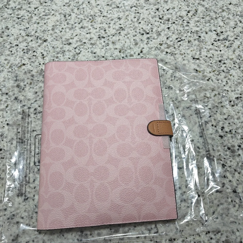 Coach Notebook In Signature Canvas (Powder pink) - Picture 4 of 7